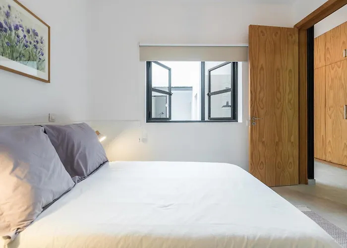 Home2book 300 M2 House With Terrace, Vegueta Dom wakacyjny Las Palmas de Gran Canaria